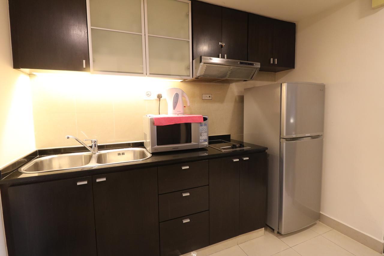 Millennium Suite At Pyramid Tower Petaling Jaya Exteriör bild