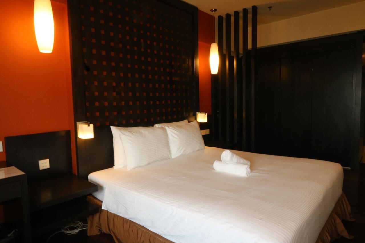 Millennium Suite At Pyramid Tower Petaling Jaya Exteriör bild