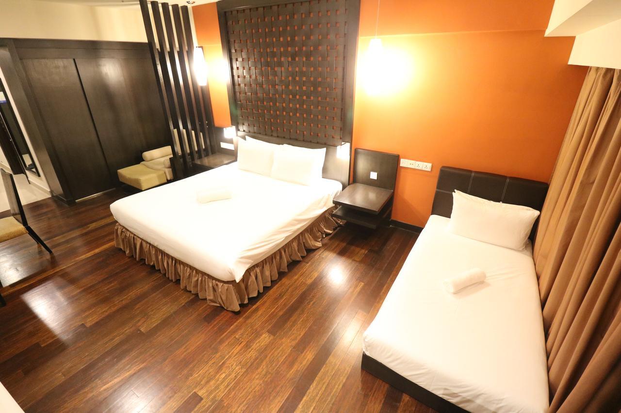 Millennium Suite At Pyramid Tower Petaling Jaya Exteriör bild